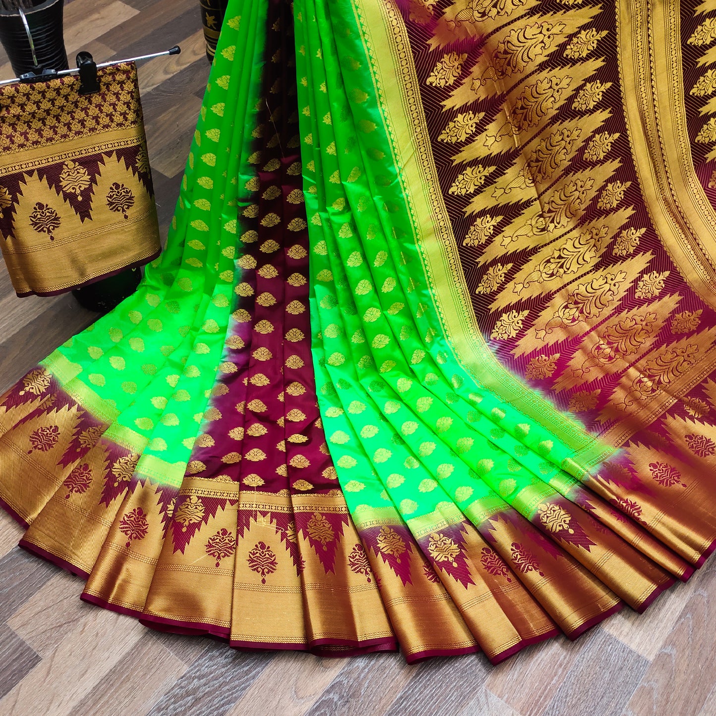 Women's Rich Look Wedding Wear Banarasi Silk Saree With Patli Pallu