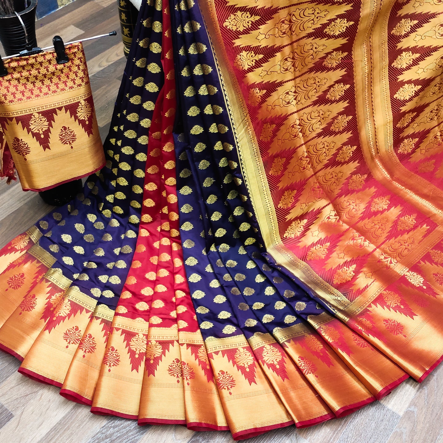 Women's Rich Look Wedding Wear Banarasi Silk Saree With Patli Pallu