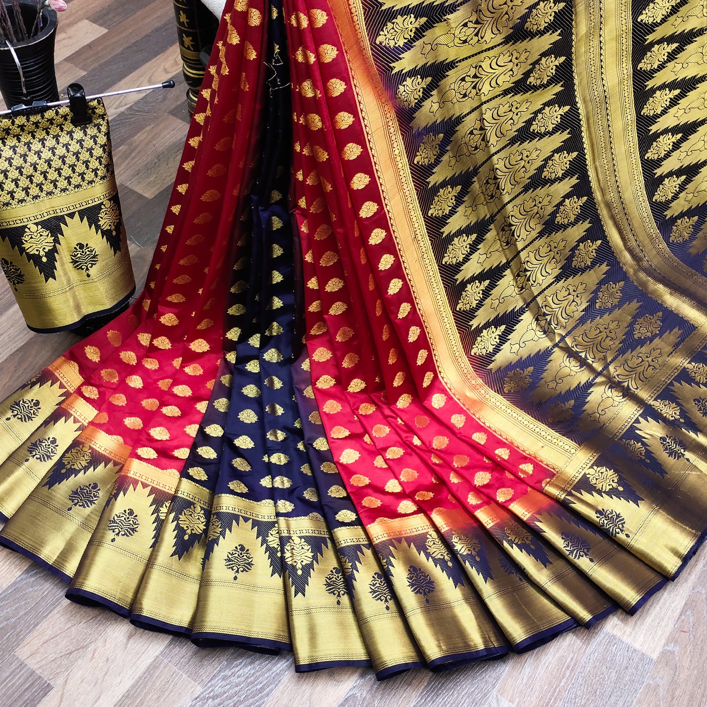 Women's Rich Look Wedding Wear Banarasi Silk Saree With Patli Pallu