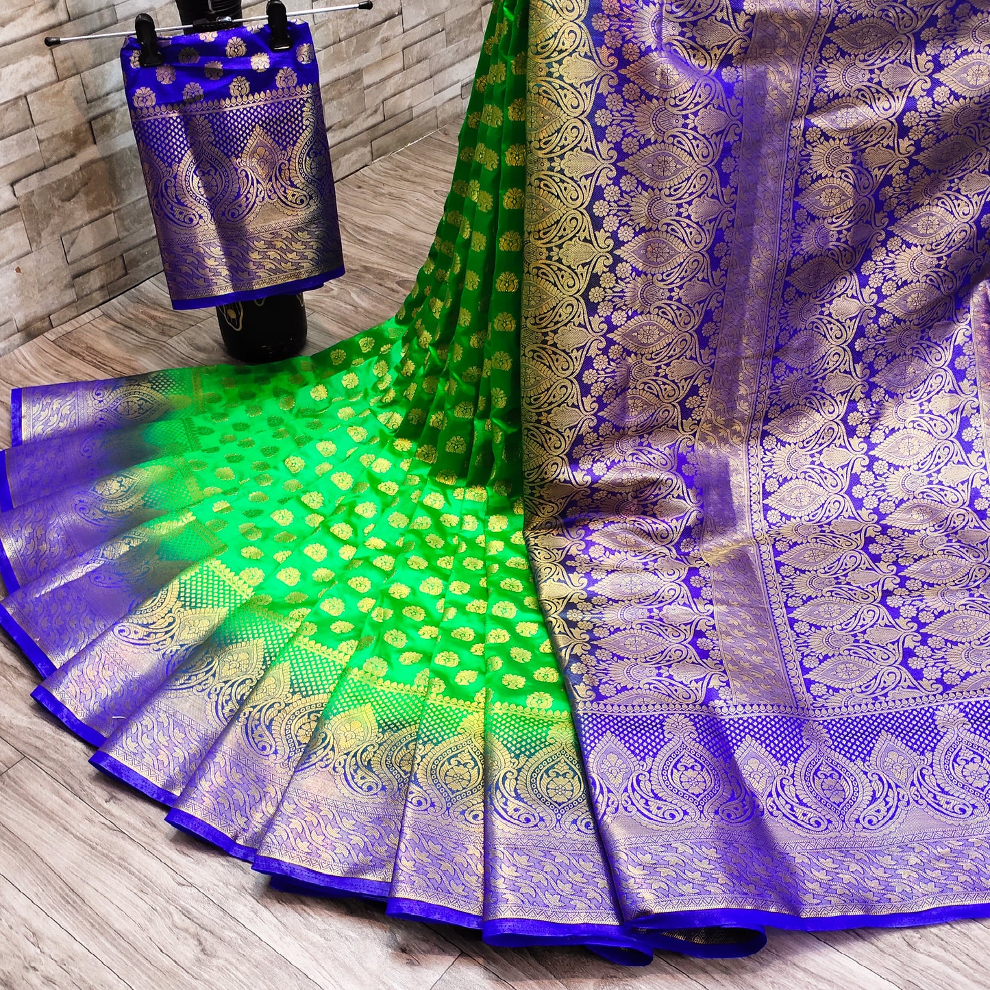 Women's Exquisite Wedding Wear Art Silk Saree With Classy Zari Butta