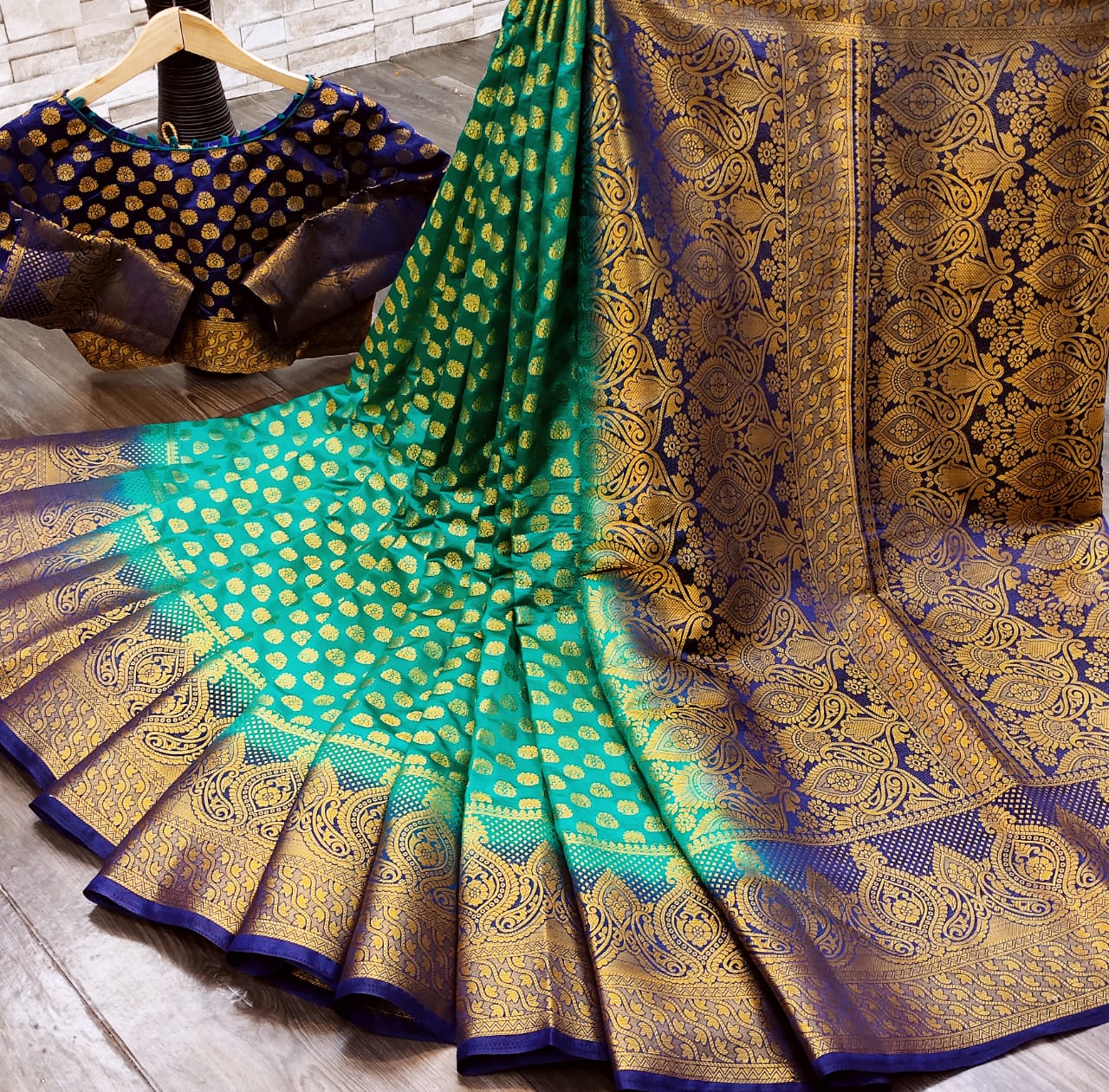 Women's Exquisite Wedding Wear Art Silk Saree With Classy Zari Butta